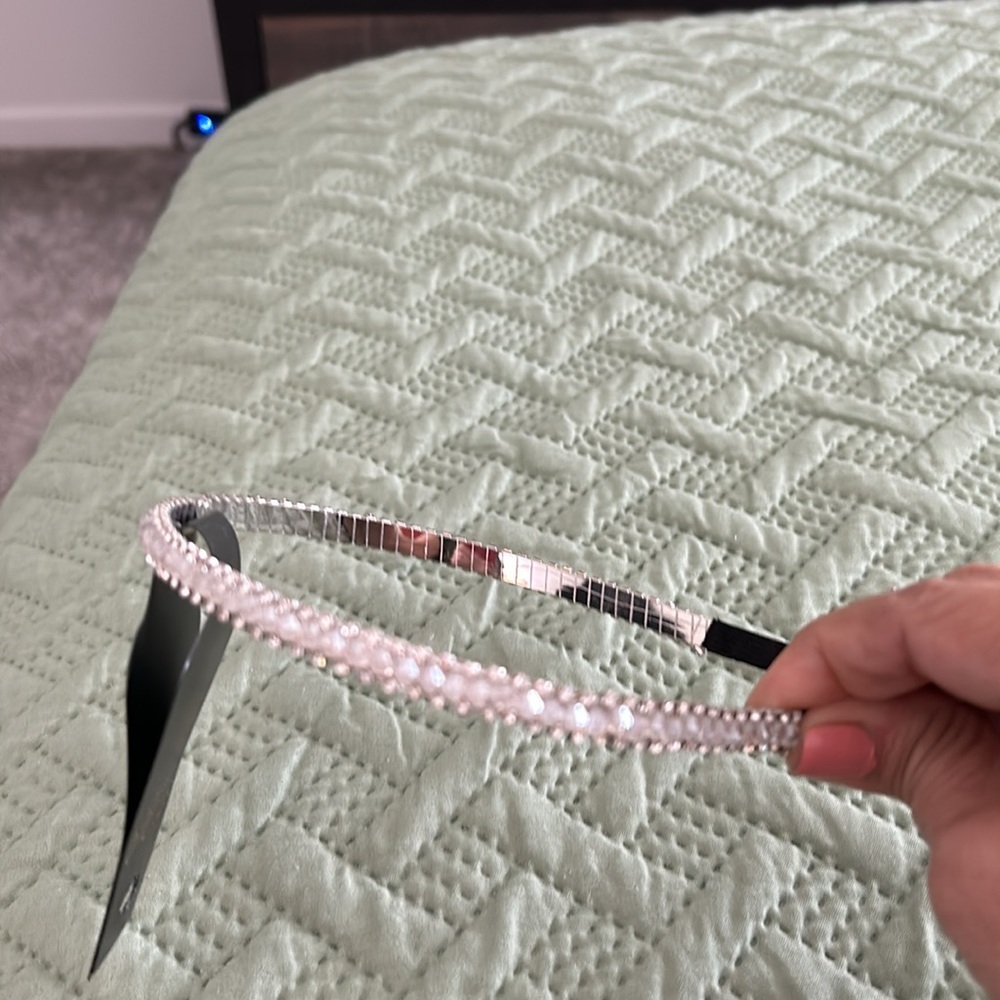 Headband - Picture 2 of 4